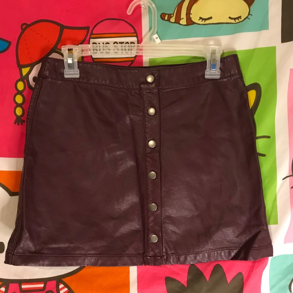 Maroon 70s/60s leather button skirt